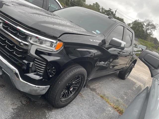 2022 Chevrolet Silverado 1500 2WD Crew Cab Short Bed LT