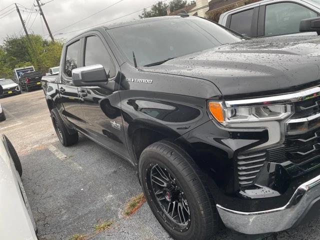 2022 Chevrolet Silverado 1500 2WD Crew Cab Short Bed LT