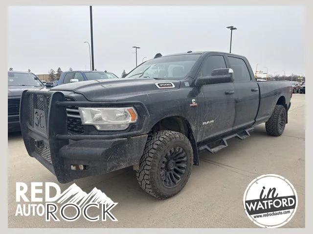 2022 RAM 3500 Big Horn Crew Cab 4x4 8 Box