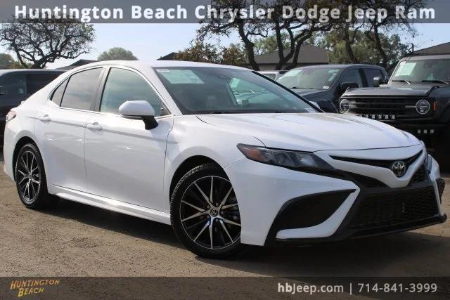 2023 Toyota Camry SE