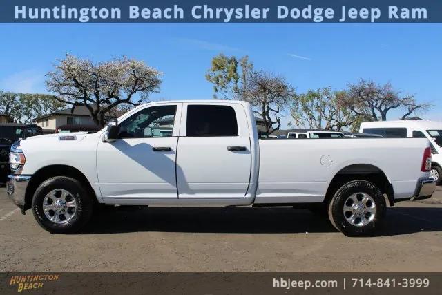 2023 RAM 2500 Tradesman Crew Cab 4x2 8 Box
