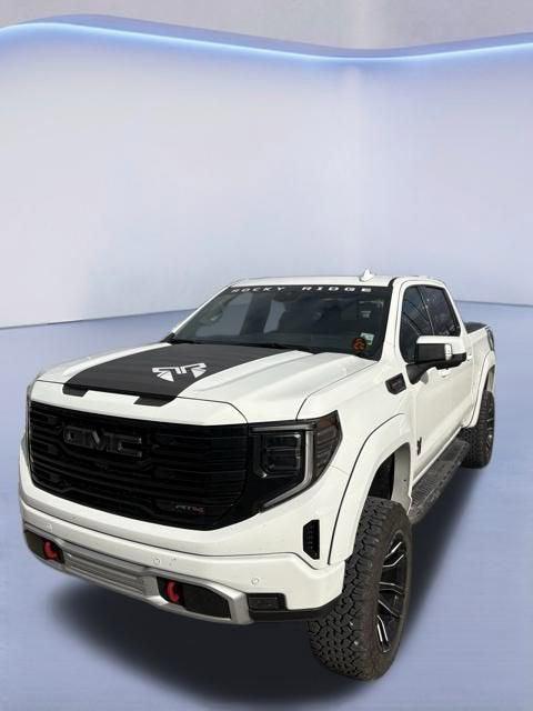 2025 GMC Sierra 1500 4WD Crew Cab Short Box AT4