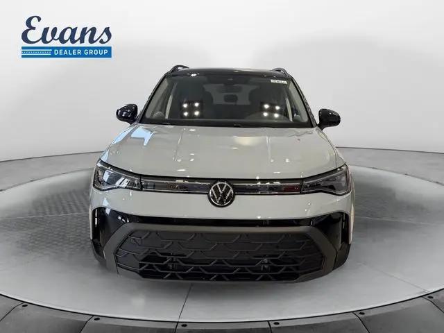 2026 Volkswagen Taos SE Black