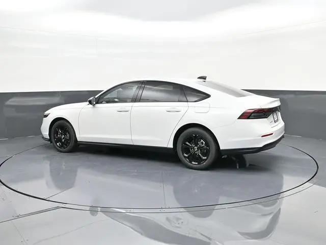 2025 Honda Accord Sedan SE