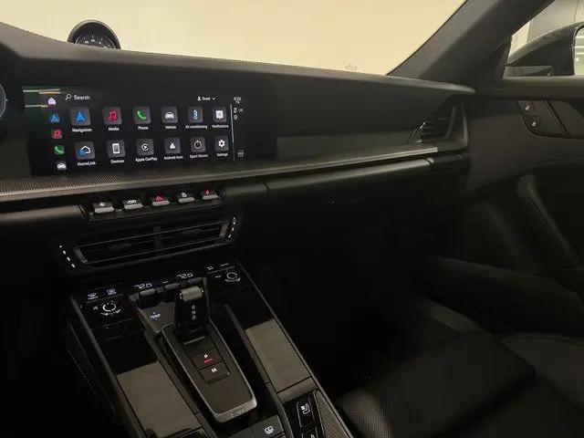 2024 Porsche 911 Carrera GTS