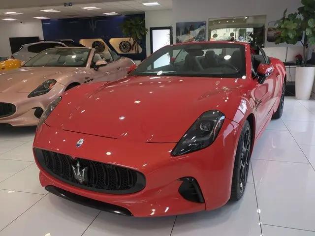 2025 Maserati GranCabrio Standard