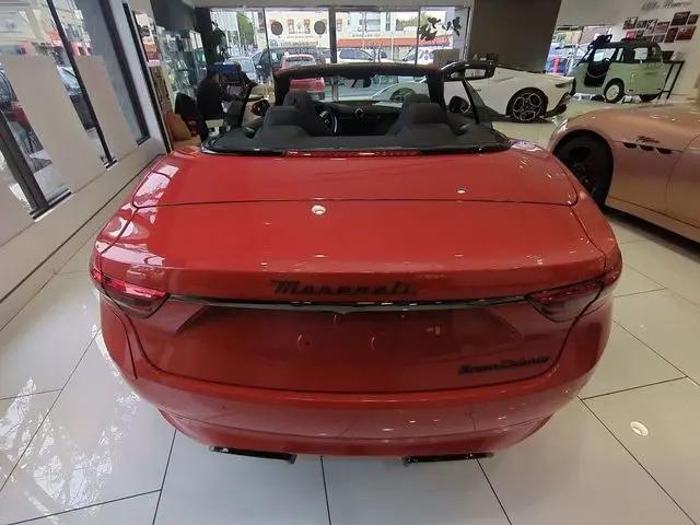 2025 Maserati GranCabrio Standard