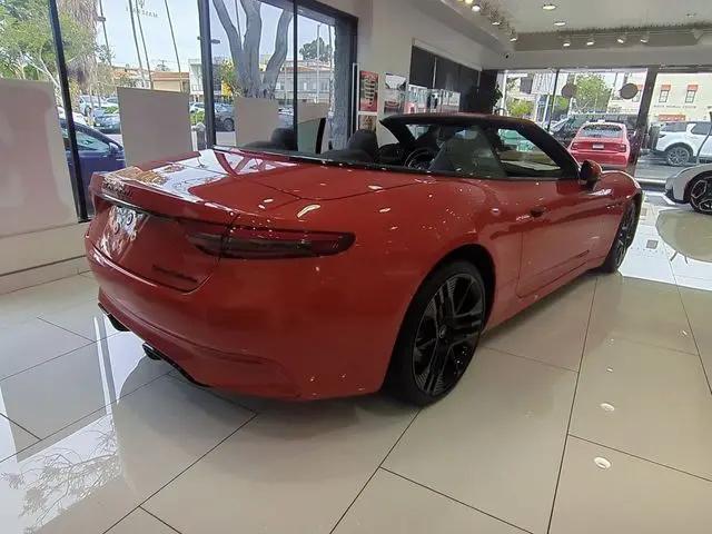 2025 Maserati GranCabrio Standard