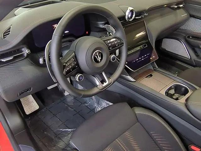2025 Maserati GranCabrio Standard