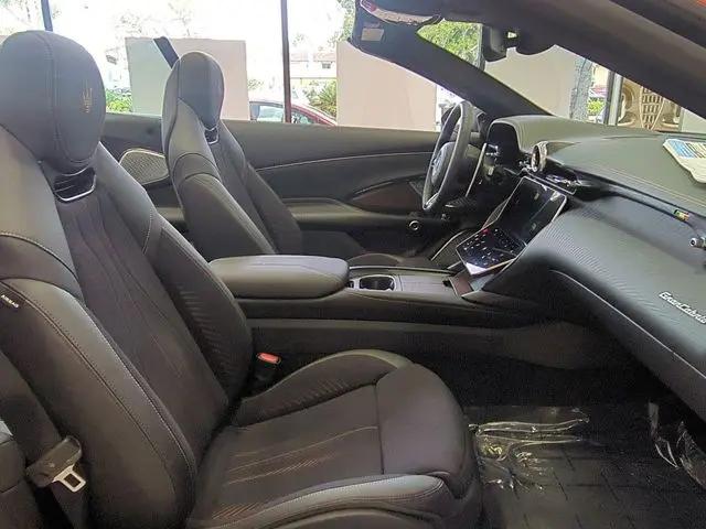 2025 Maserati GranCabrio Standard