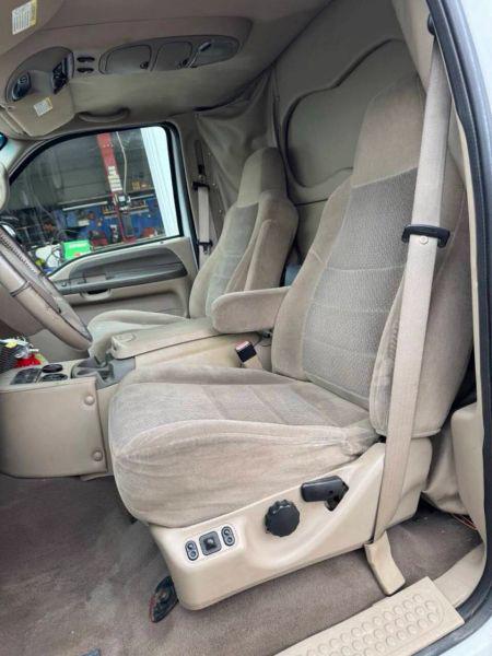 2002 Ford Excursion Base