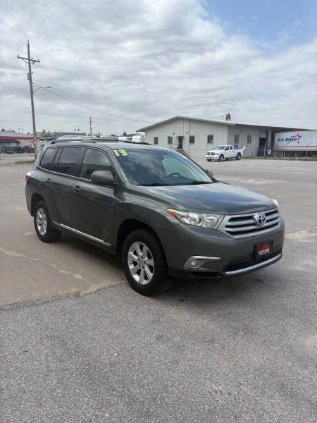 2013 Toyota Highlander Base Plus