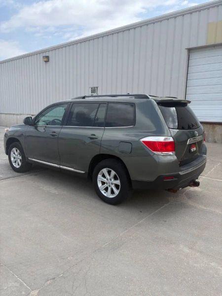 2013 Toyota Highlander Base Plus