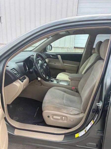 2013 Toyota Highlander Base Plus