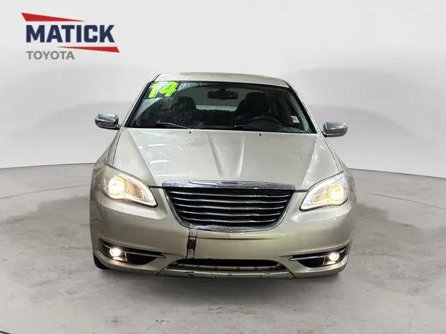 2014 Chrysler 200 Limited
