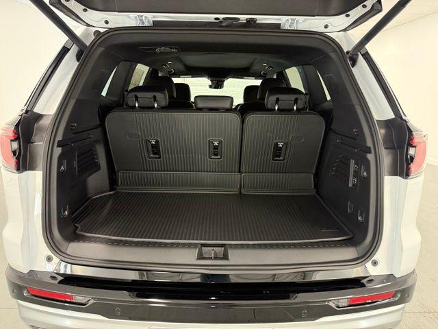 2026 GMC Acadia Denali FWD