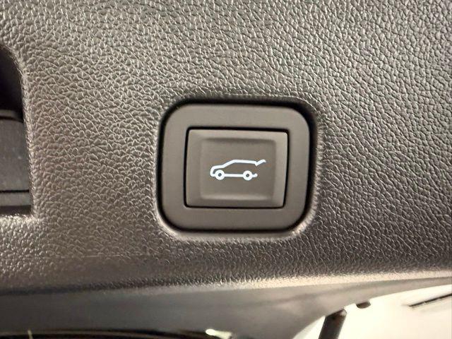 2026 GMC Acadia Denali FWD