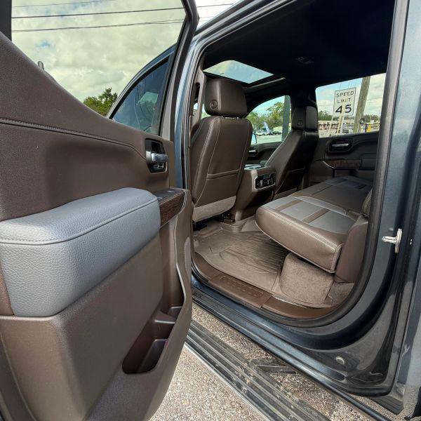 2020 GMC Sierra 1500 4WD Crew Cab Short Box Denali