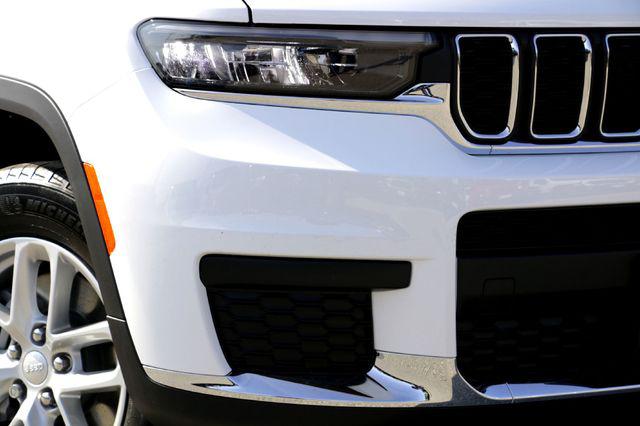 2025 Jeep Grand Cherokee L Laredo X 4x2