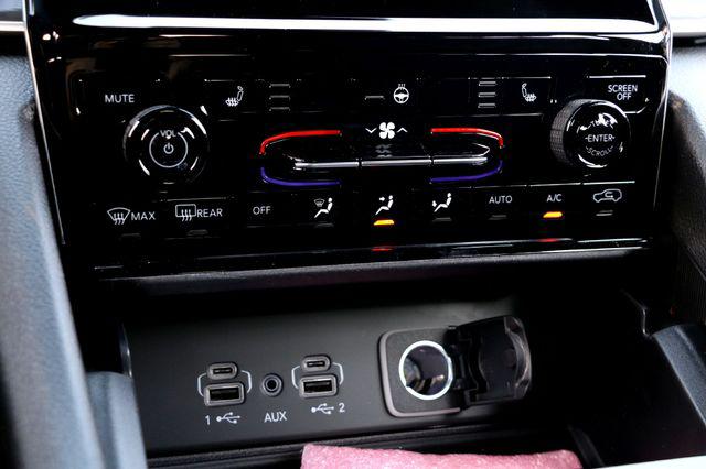 2025 Jeep Grand Cherokee L Laredo X 4x2