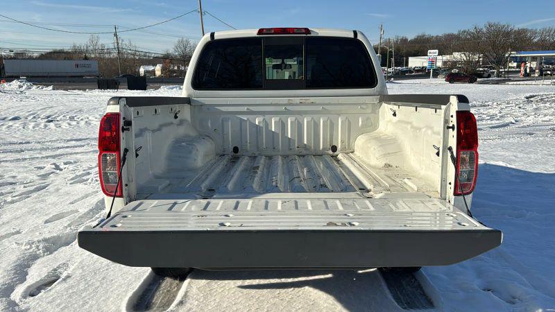 2021 Nissan Frontier Crew Cab SV 4x2