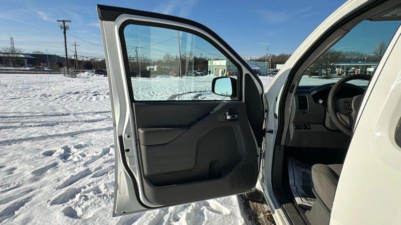 2021 Nissan Frontier Crew Cab SV 4x2
