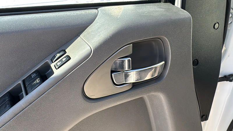 2021 Nissan Frontier Crew Cab SV 4x2