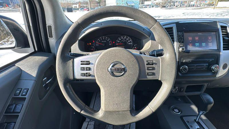 2021 Nissan Frontier Crew Cab SV 4x2