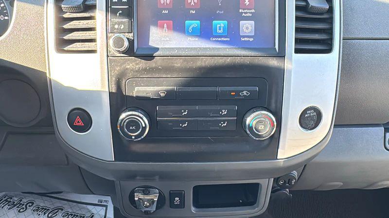 2021 Nissan Frontier Crew Cab SV 4x2