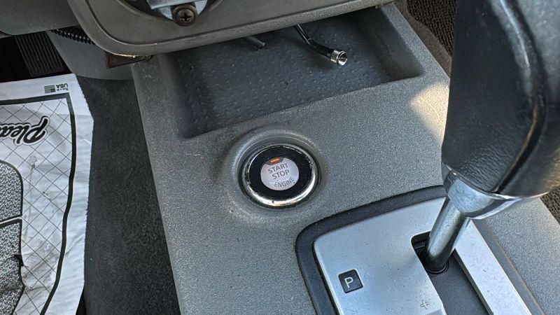 2021 Nissan Frontier Crew Cab SV 4x2