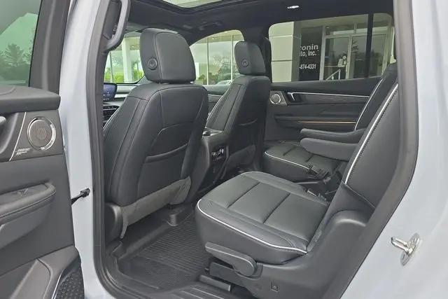 2026 Buick Enclave Avenir FWD