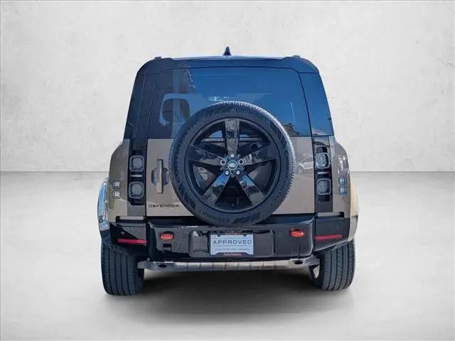 2025 Land Rover Defender 110 P400 X