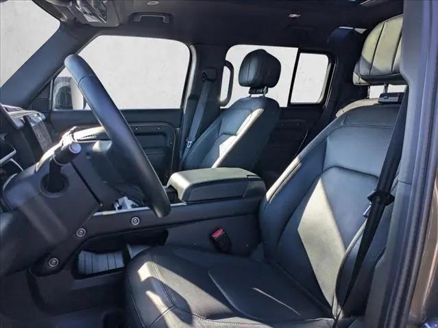 2025 Land Rover Defender 110 P400 X