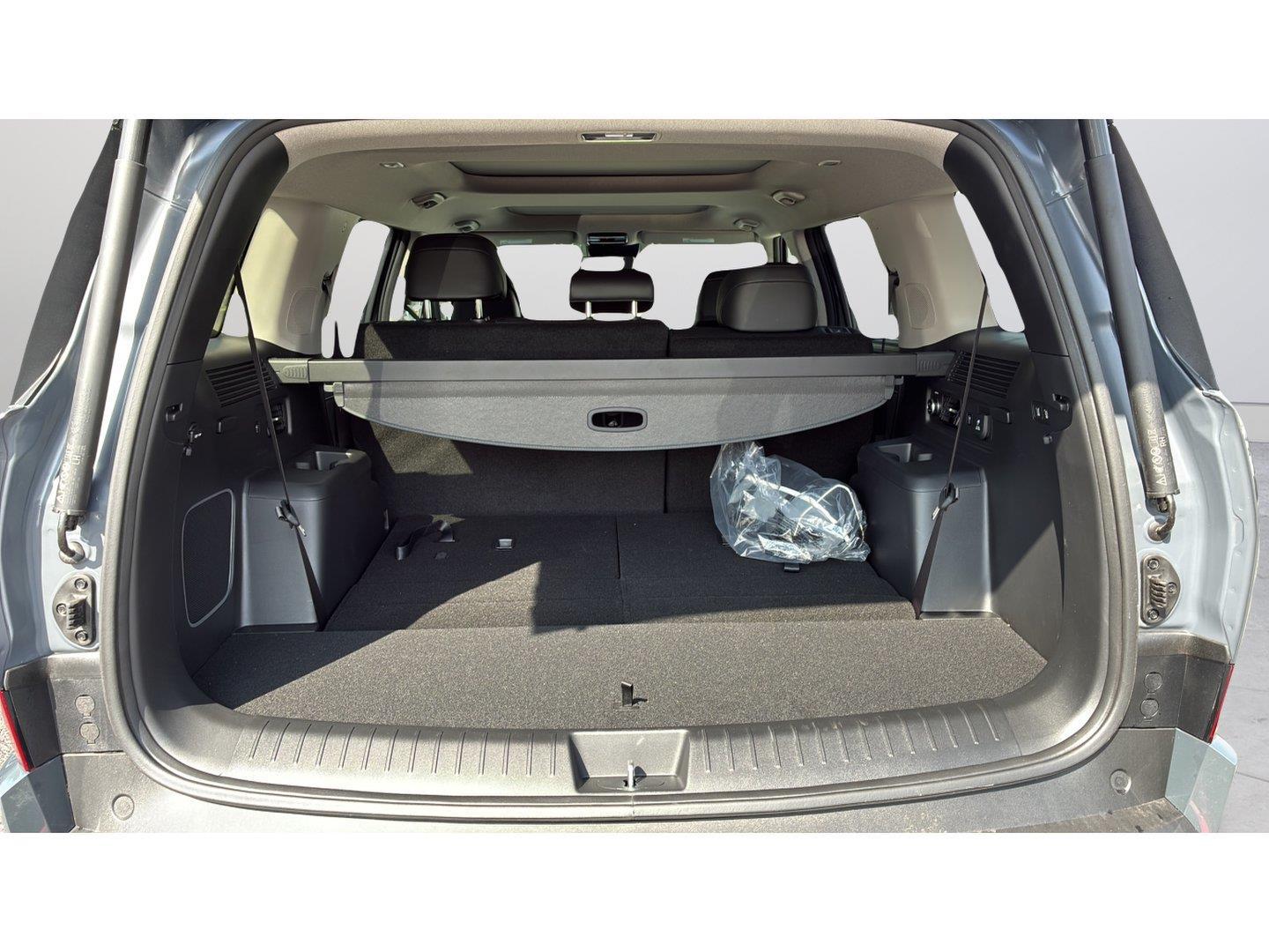 2026 Hyundai Santa Fe Limited - Photo 22