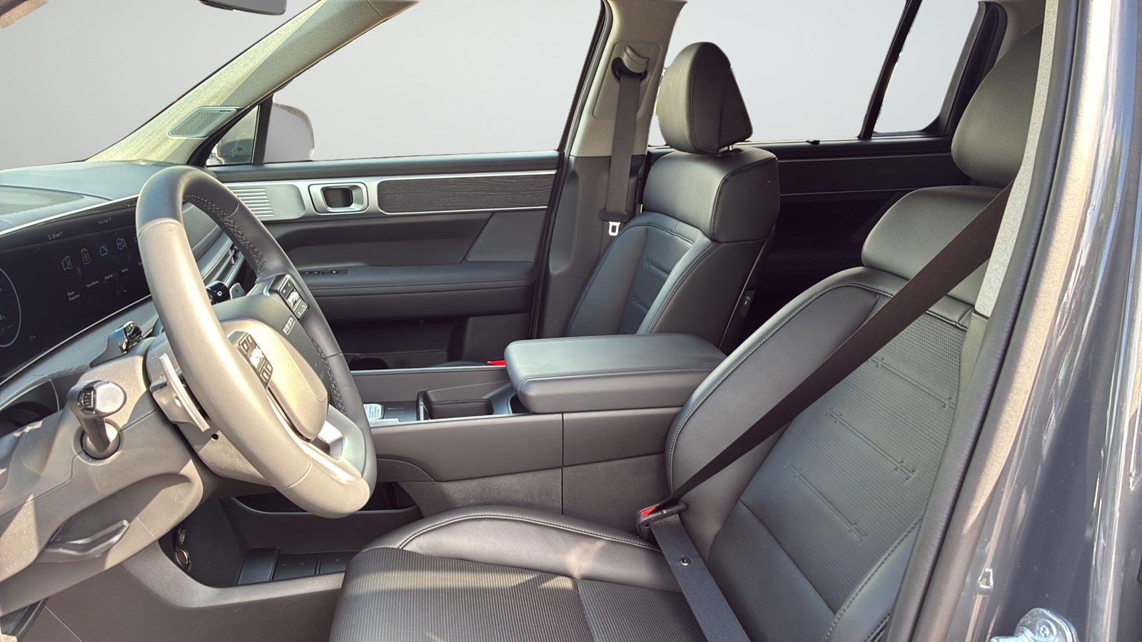 2026 Hyundai Santa Fe Limited - Photo 30