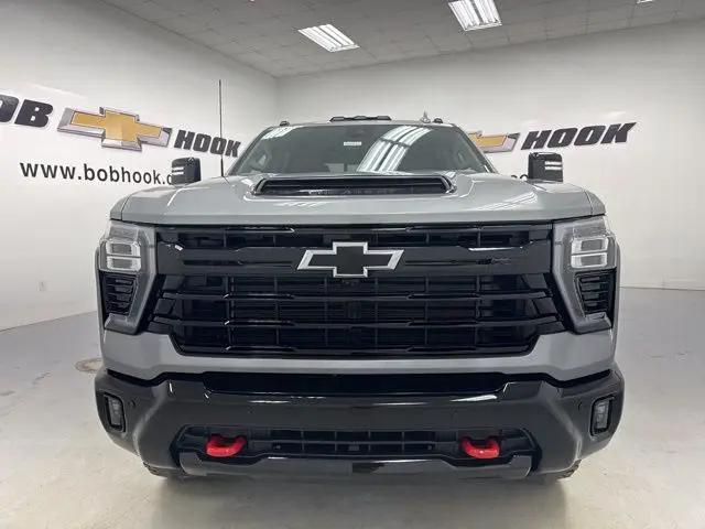 2026 Chevrolet Silverado 3500HD Crew Cab, Standard Bed, LTZ, 4WD