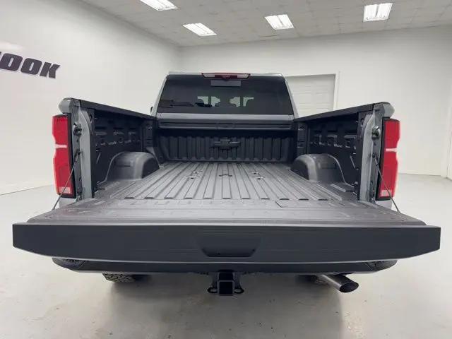 2026 Chevrolet Silverado 3500HD Crew Cab, Standard Bed, LTZ, 4WD