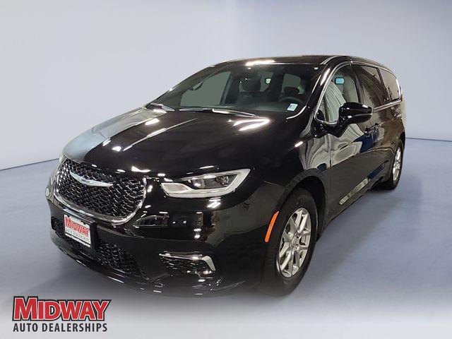 2026 Chrysler Pacifica Select for sale in Kearney, NE