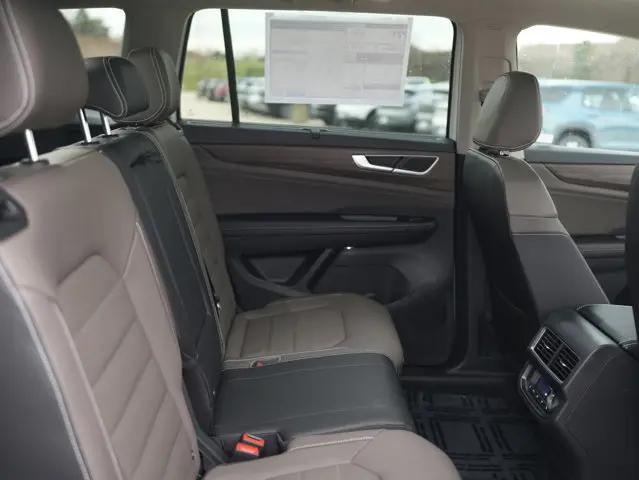 2026 Volkswagen Atlas SEL