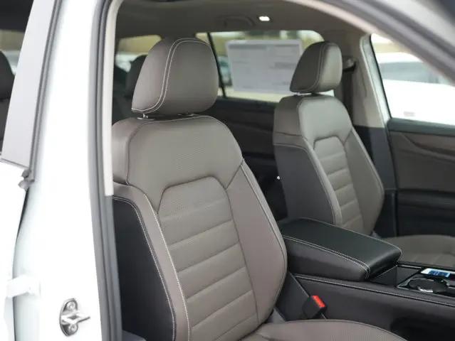 2026 Volkswagen Atlas SEL