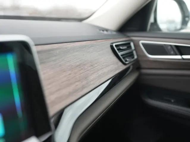 2026 Volkswagen Atlas SEL
