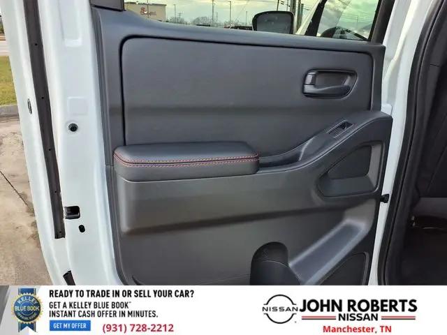 2026 Nissan Frontier Crew Cab PRO-4X 4x4