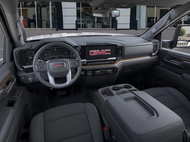 2026 GMC Sierra 2500HD Double Cab, Standard Bed, SLE, RWD