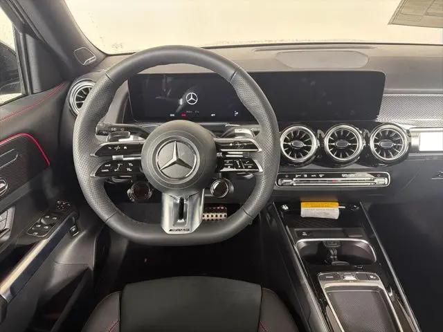2026 Mercedes-Benz GLB 4MATIC