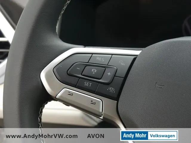 2026 Volkswagen Taos SE