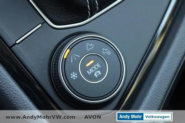 2026 Volkswagen Taos SEL