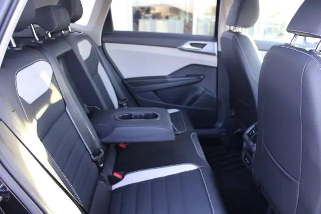 2026 Volkswagen Taos SEL