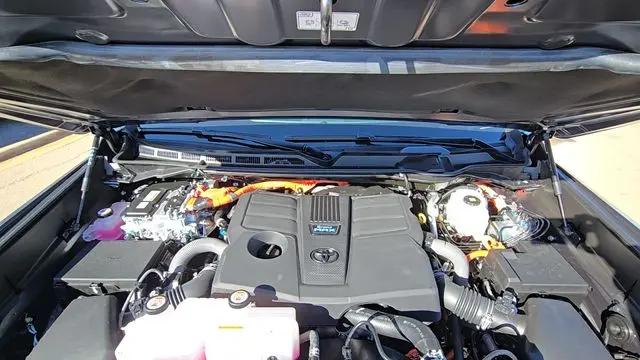 2026 Toyota Tundra Limited CrewMax 6.4' Bed