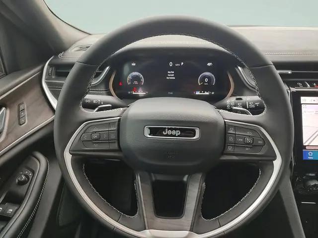 2025 Jeep Grand Cherokee L Limited 4x4