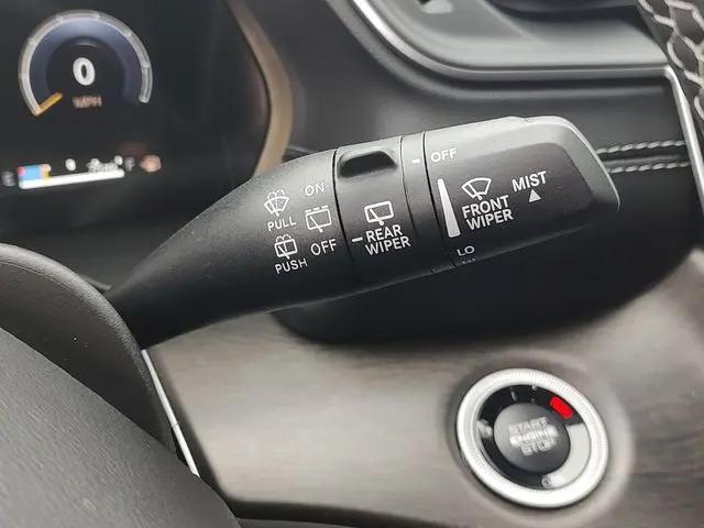 2025 Jeep Grand Cherokee L Limited 4x4